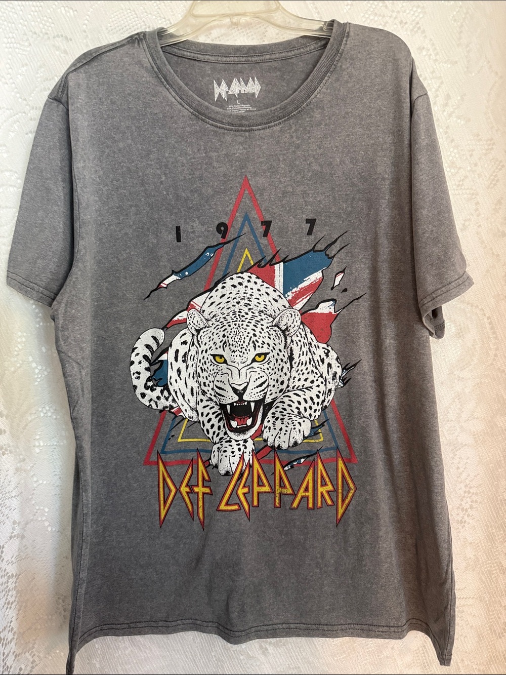 Def Leppard Gray Graphic Tee with Leopard Print